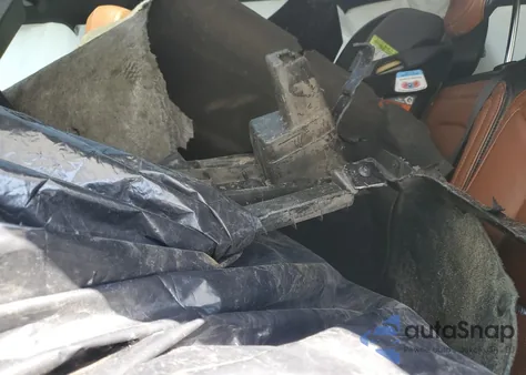 2020 Lincoln Navigator L Reserve z USA, uszkodzony, nr VIN 5LMJJ3LT1LEL14362